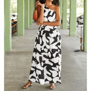 NWT Abercrombie and Fitch One Shoulder Cutout Maxi Dress In Black Abstract Patte